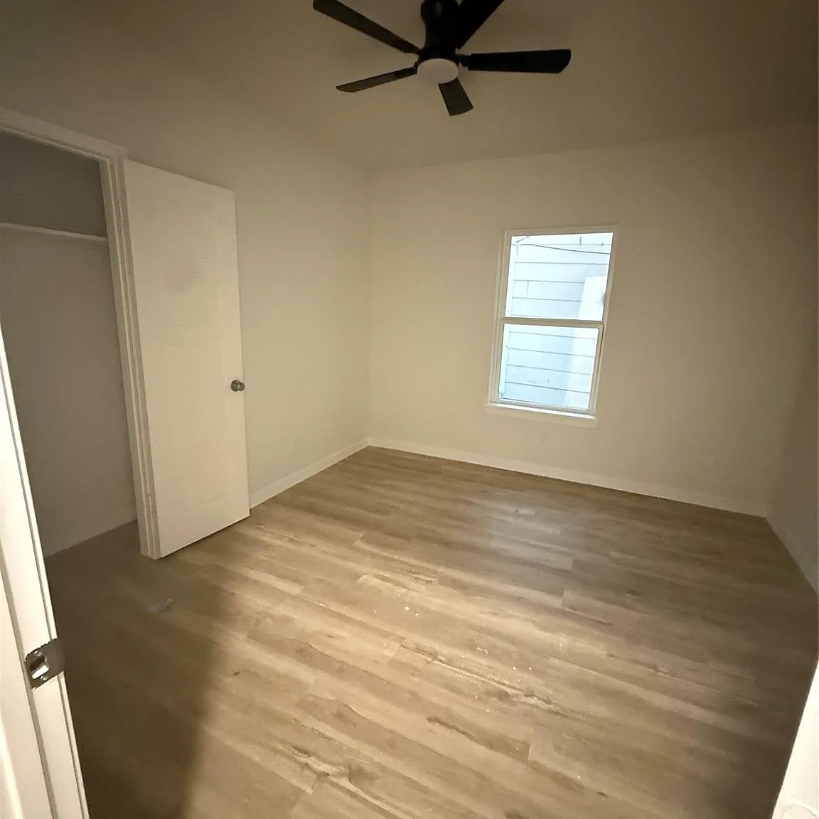 2 bed, 1.0 bath, 1623 sqft, $1,500 — Photo 4