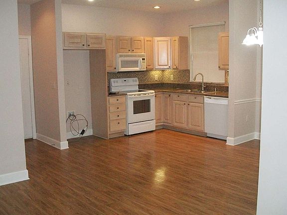 3rd image of 23310 River Birch Ln