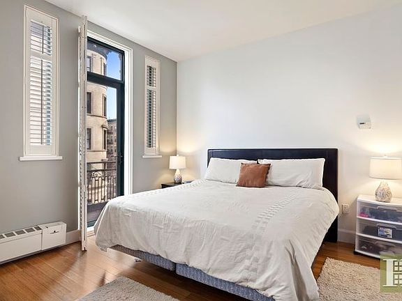 4th image of 2056 5th Ave APT 4C