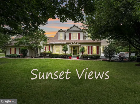 37982 Touchstone Farm Ln, Hillsboro, VA 20132