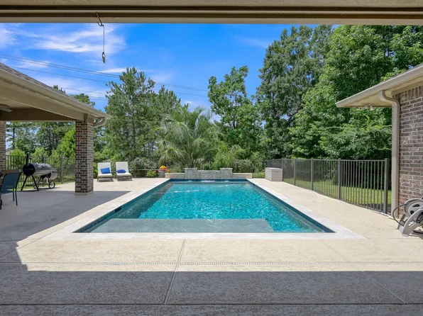 8992 Wind Jammer Ln, Montgomery, TX 77316
