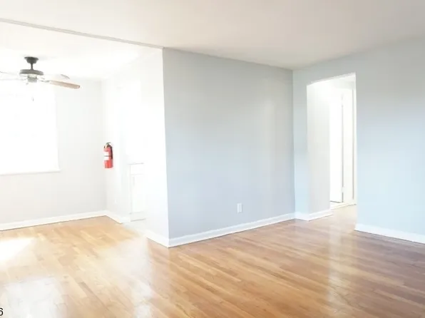 736 Audrey Dr #1, Rahway, NJ 07065