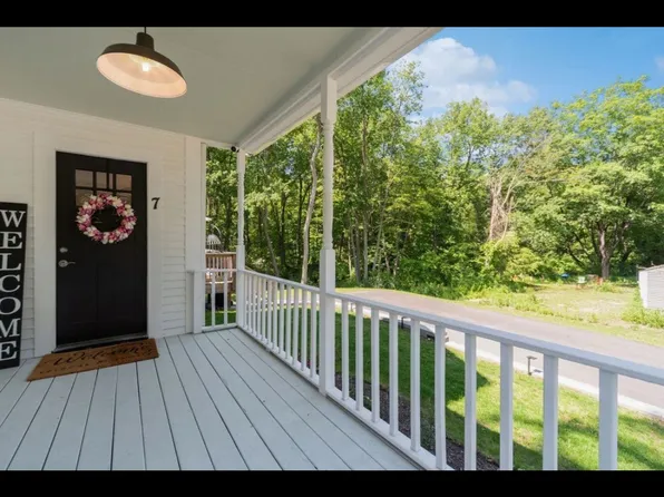 7 Bond St, Brookline, NH 03033