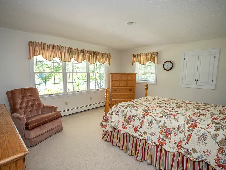 12 Ridgewood Dr — Photo 9