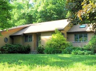 21 School Ln, Phoenicia, NY 12464