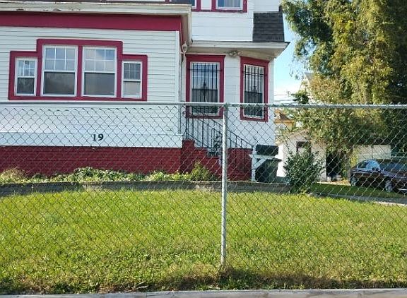 5th image of 19 Whittlesey Ave