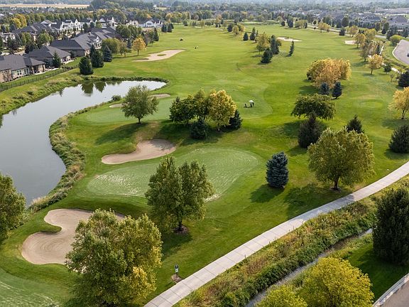 private 3-hole golf course