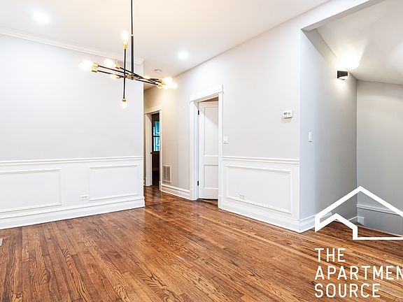 4th image of 2509 W Diversey Ave #1