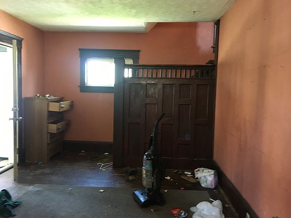 3rd image of 41 24th St NW