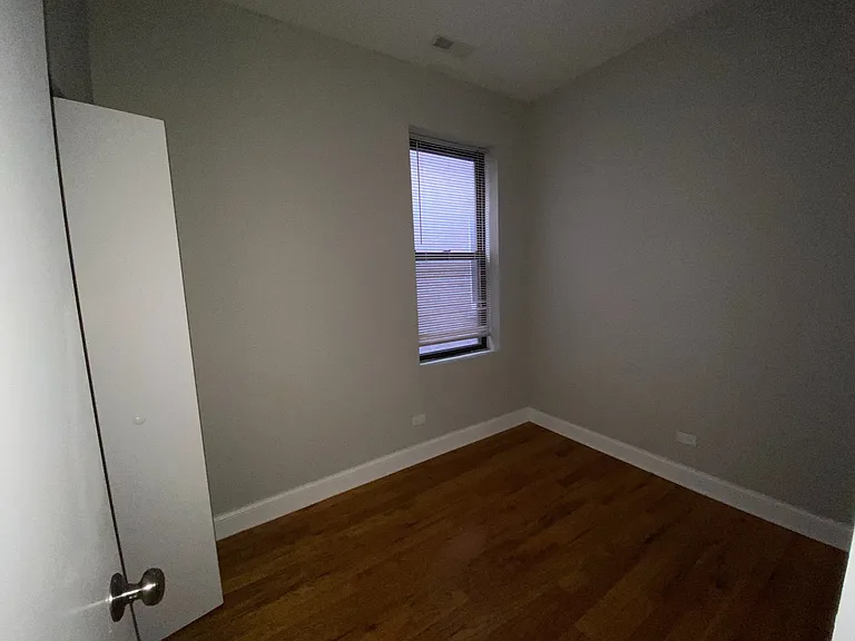 2540 W Augusta Blvd #2R — Photo 9