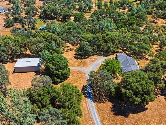 2nd image of 3071 Springhill Rd