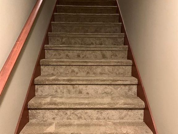 3rd image of 4036 Nicholas Dr #4-4-4036