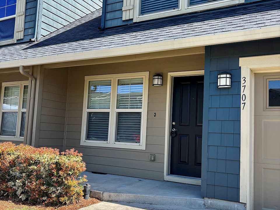 1st image of 3707 NE 87th Pl