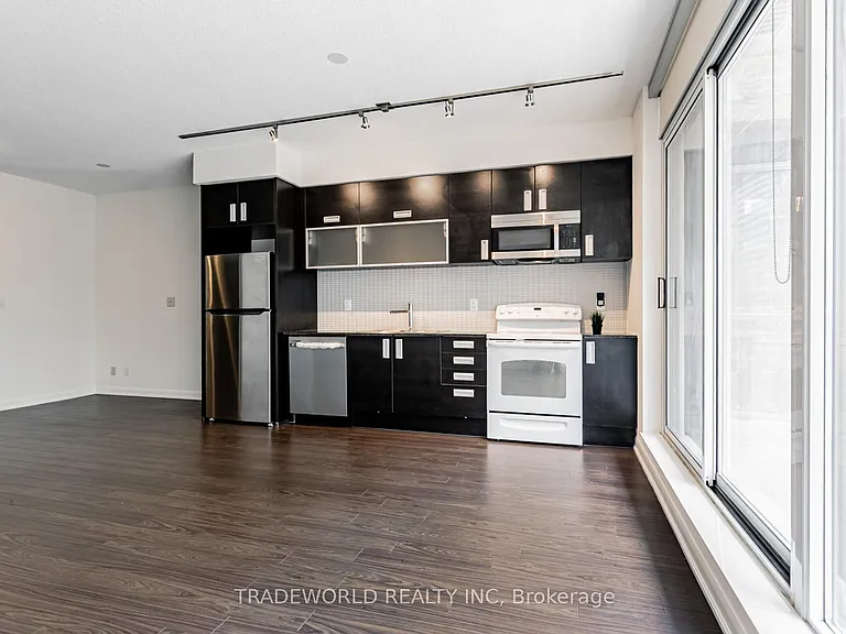 205 Frederick St #909 — Photo 28