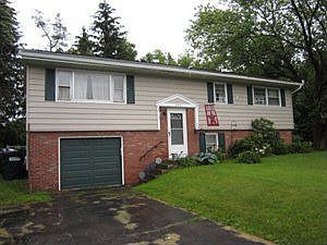 3rd image of 193 Oriole Dr