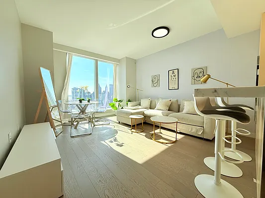 Rented by United Real Estate Fortune | media 1