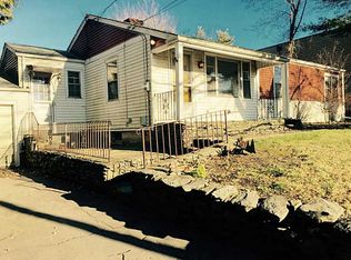 196 E Main Rd, Middletown, RI 02842