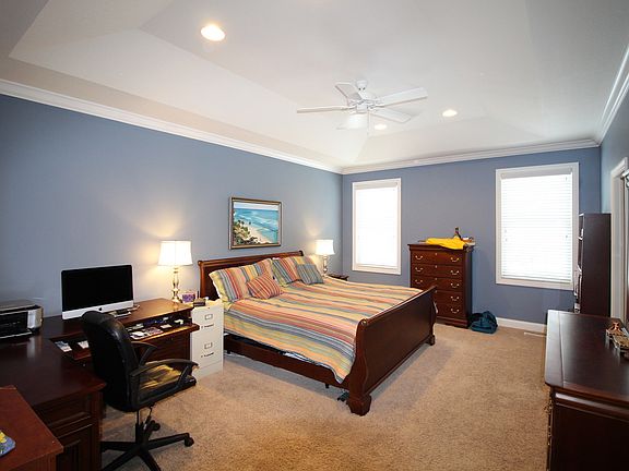5th image of 2812 Degarmo Dr