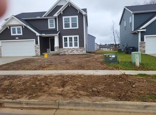 5574 Paxton Ct, Portage, MI 49024