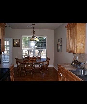 2nd image of 6919 Weydert Way