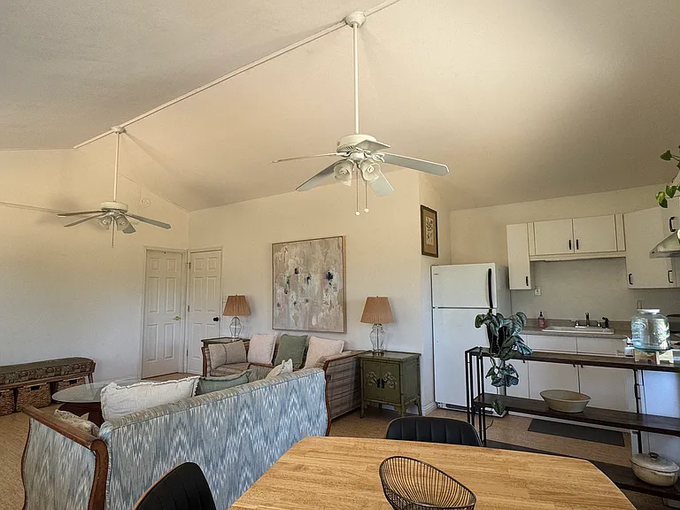13717 Witt Ln — Photo 4