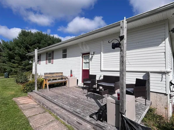 684 W North River Rd, North River, NS B0R 1E0