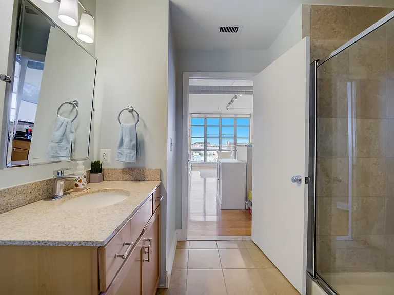 2020 12th St NW #609 — Photo 13