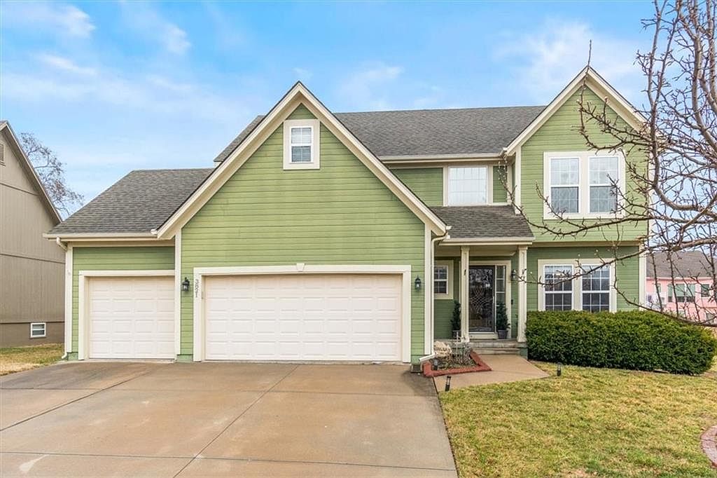 3821 SW Evergreen Ln, Lees Summit, MO 64082 | Zillow