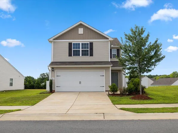 345 Windbreak Ln, Youngsville, NC 27596