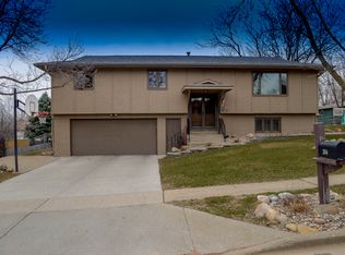 2005 75th St, Windsor Heights, IA 50324