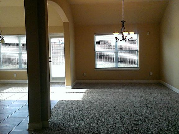 2nd image of 25547 Pacer Cir