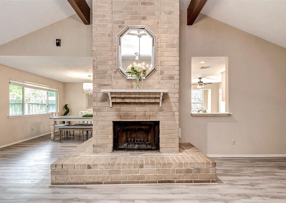 2nd image of 810 Mayweather Ln