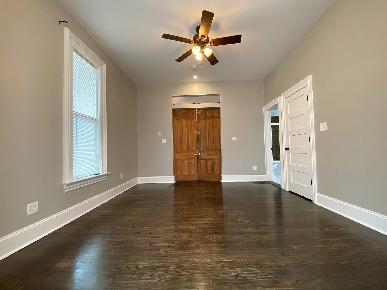 1 bed, 1.5 bath, $1,100 — Photo 4