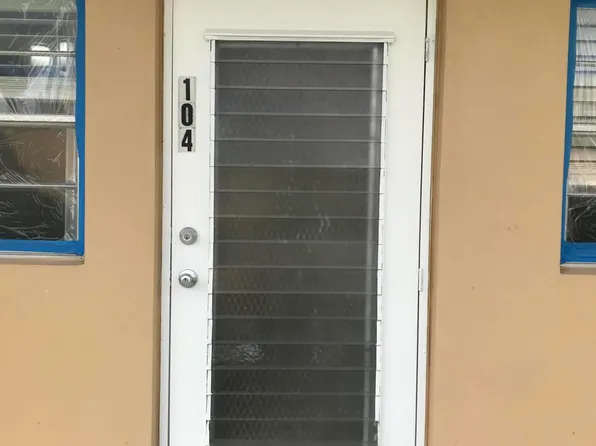 2102 NE 1ST Way #104, Boynton Beach, FL 33435