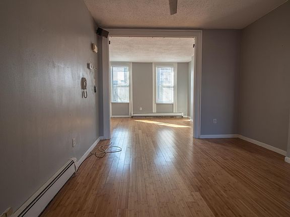 4th image of 1309 Marlborough St #A