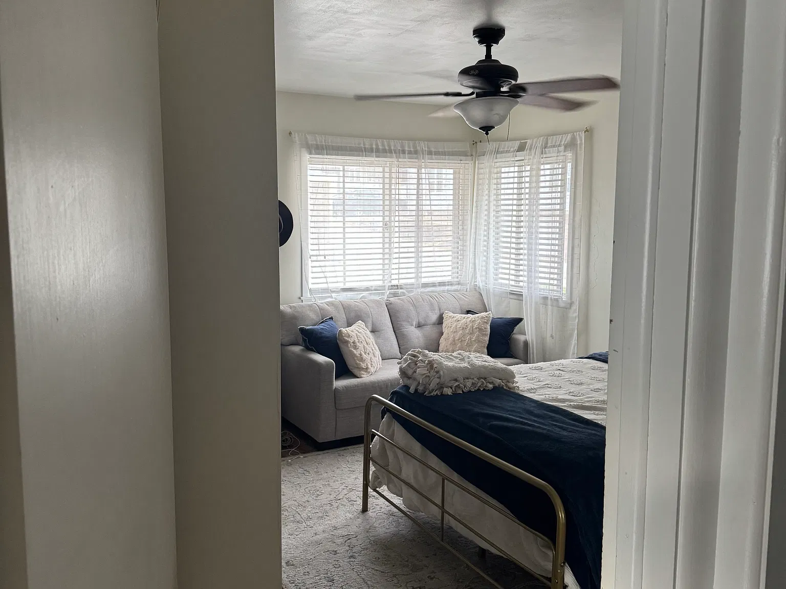 5 bed, 1256 sqft, $3,000 — Photo 3