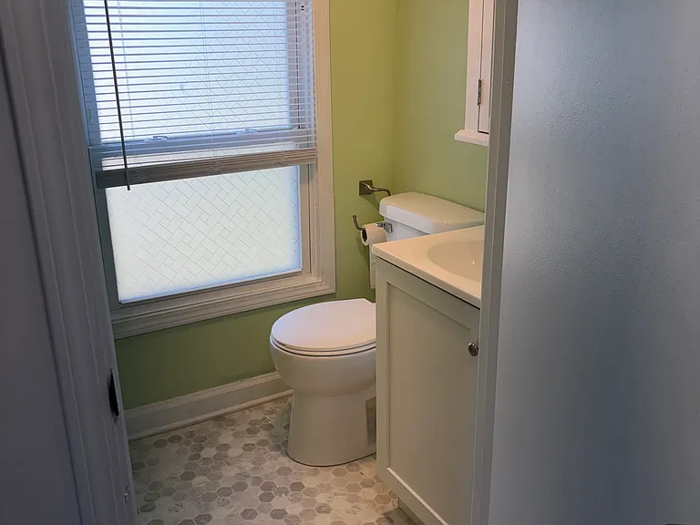 4024 Lafayette Rd — Photo 12