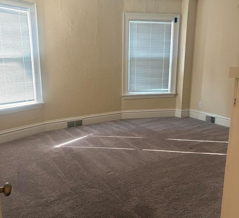 1st image of 44 Lincoln Ave APT 1
