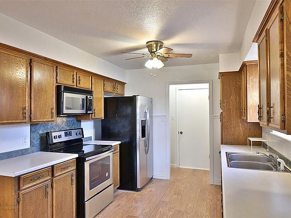 5th image of 4809 Stonecrest Ct
