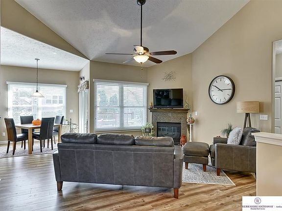 5th image of 3907 N 161st Ave