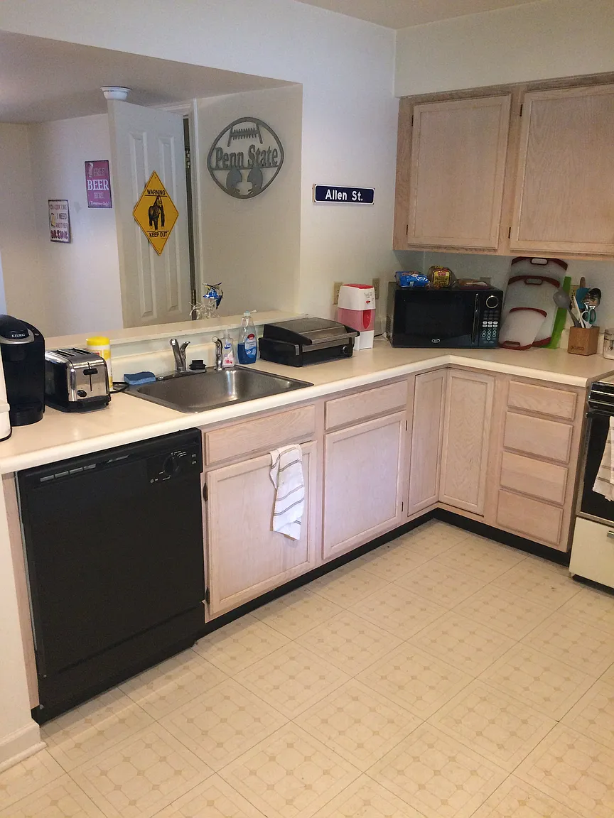 1715 Fox Way photo 1