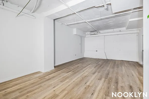 Rented by Nooklyn NYC LLC | media 72