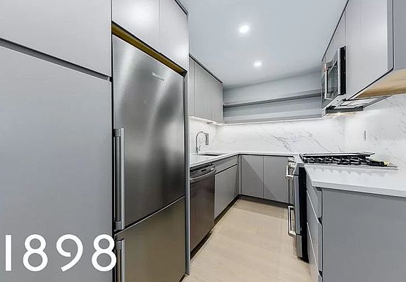 3rd image of 561 Amsterdam Ave #18D