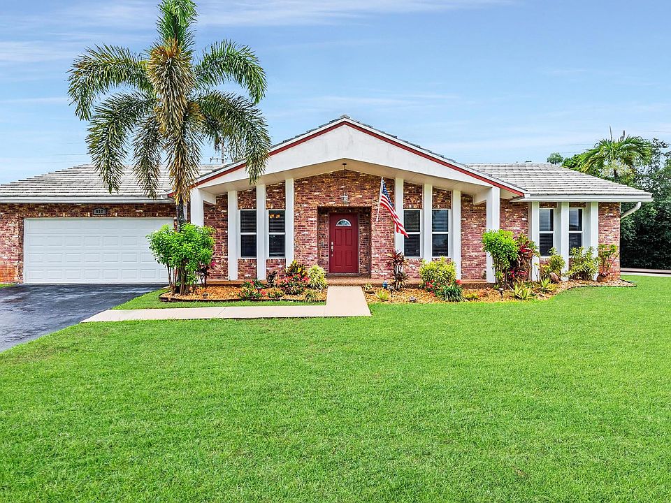 1st image of 927 NW 135th Way