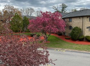 1 Lancelot Ct APT 18, Salem, NH 03079