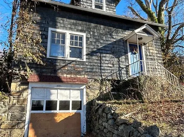 221 Byram Road, Greenwich, CT 06830