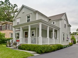 158 Washington Rd, Lake Forest, IL 60045