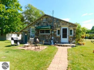 316 Chestnut St NE, Kalkaska, MI