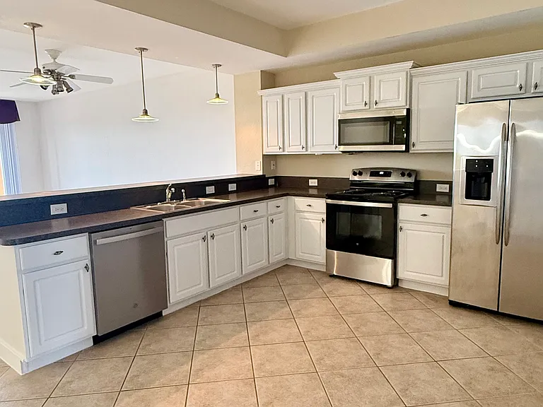 900 E Marion Ave #1202 — Photo 16
