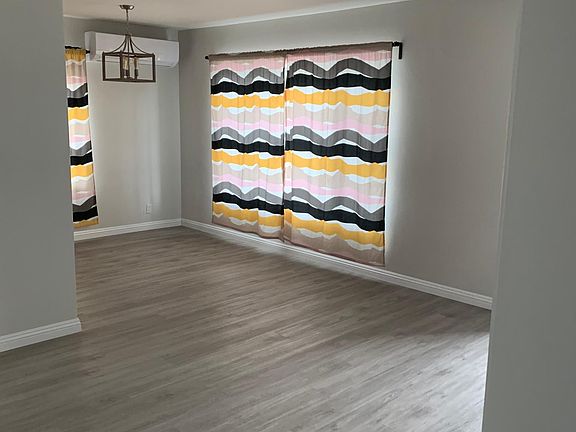 3rd image of 2081 Bleakwood Ave